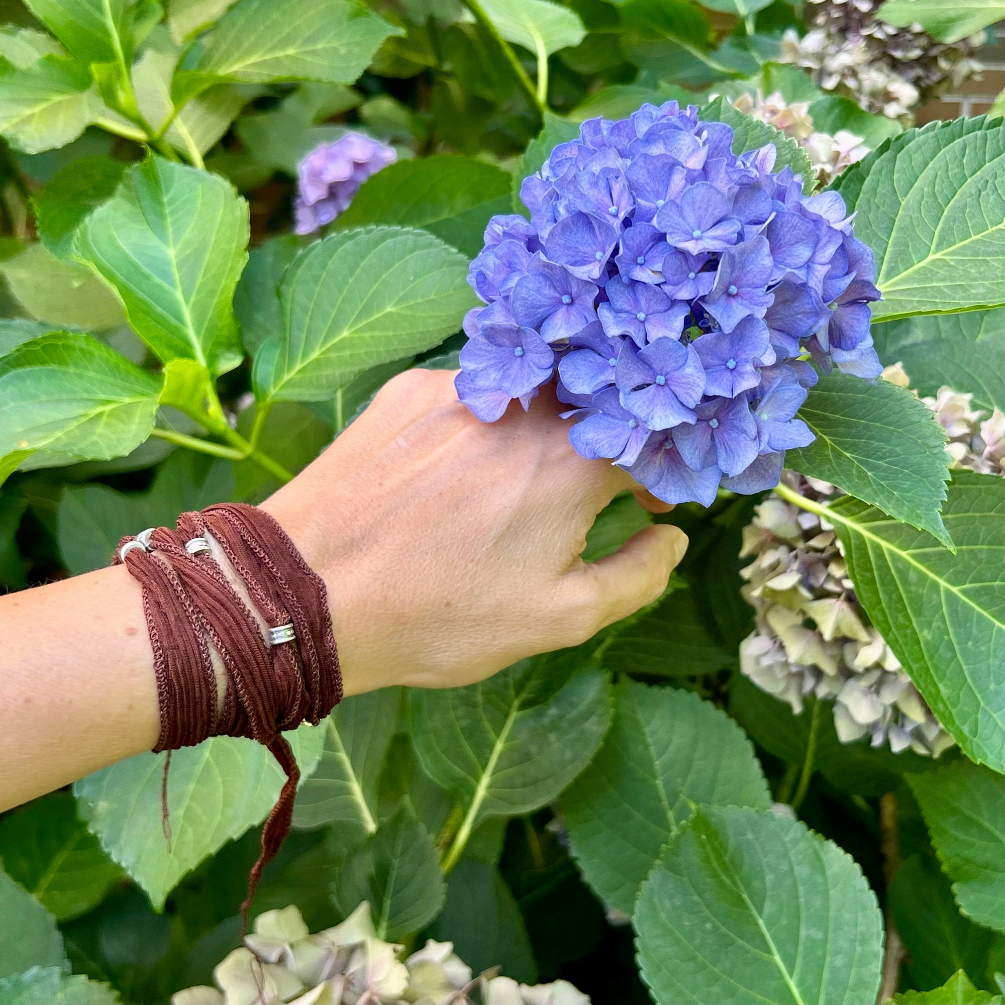 Pulsera Caroline Burdeos