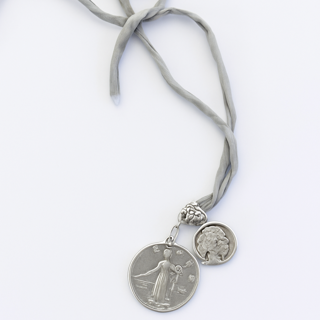 Collar Charlotte Gris